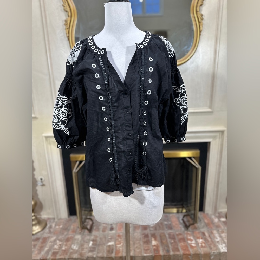 Neiman‎ Marcus Embroidered Peasant Blouse L Black White Boho Cottagecore